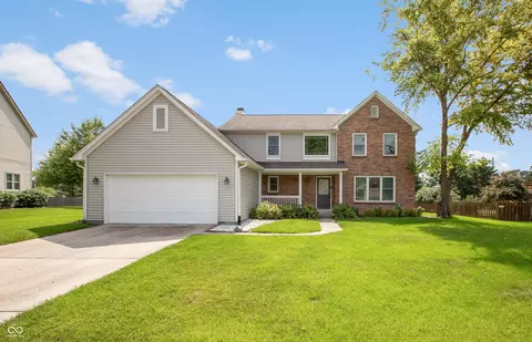 8265 Courtney Dr, Fishers, IN 46038