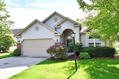 10280 Lakeland Dr, Fishers, IN 46037