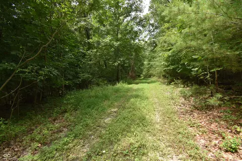 2013 S Austin Ct, Martinsville, IN 46151
