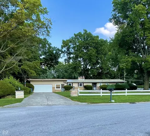 5331 Lancelot Dr, Indianapolis, IN 46228