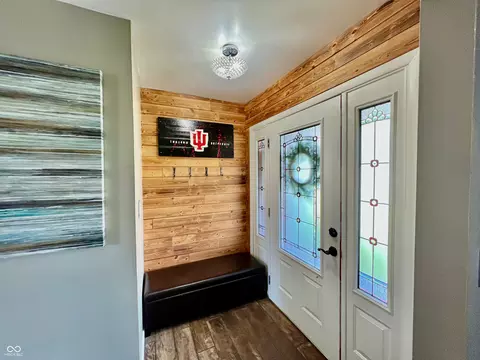 Entry Way - 12111 E Merilane, Columbus, IN 47203 photo 1 of 2