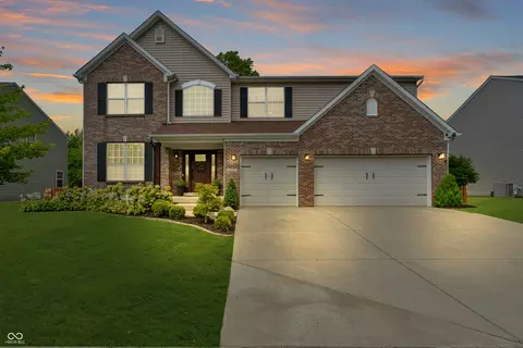 13176 Ambergate Dr, Fishers, IN 46037