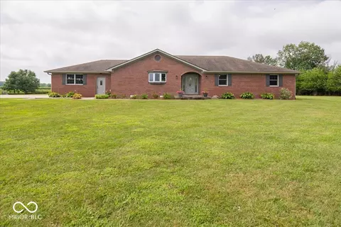 9812 E County Rd 300 S, Coatesville, IN 46121