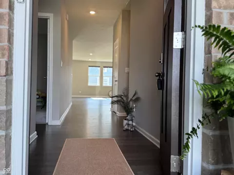 Entry Way - 645 Kilmore Dr, Pendleton, IN 46064 photo 2 of 3
