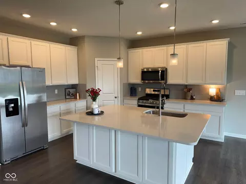 Kitchen - 645 Kilmore Dr, Pendleton, IN 46064 photo 1 of 5
