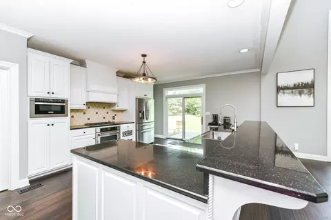 Kitchen - 6045 W Hunters Ct, Pendleton, IN 46064 photo 3 of 3