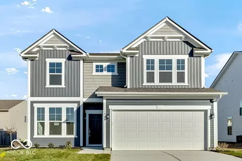 1826 Twelve Oaks Dr, Shelbyville, IN 46176