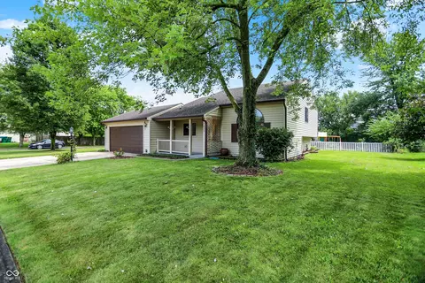 1495 Michigan Rd, Franklin, IN 46131