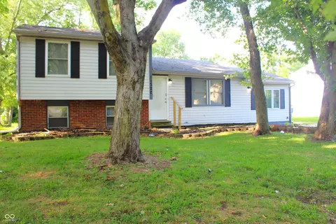 11320 Mcdowell Dr, Indianapolis, IN 46229