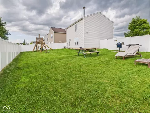 8193 S Firefly Dr, Pendleton, IN 46064 photo 18