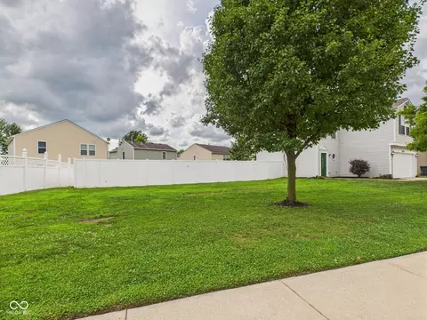 8193 S Firefly Dr, Pendleton, IN 46064 photo 24