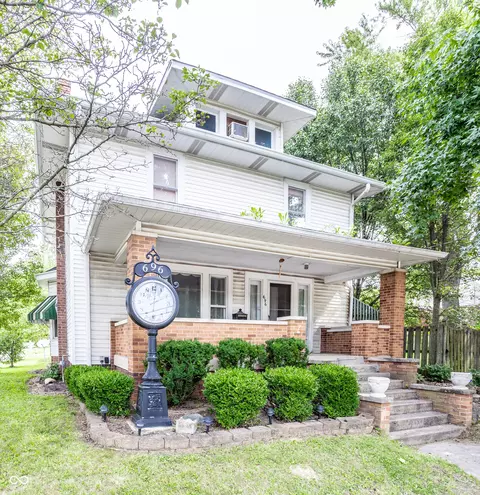 696 W Main St, Danville, IN 46122
