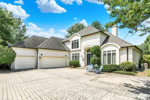 5846 E Fall Creek Pkwy N Dr, Indianapolis, IN 46226