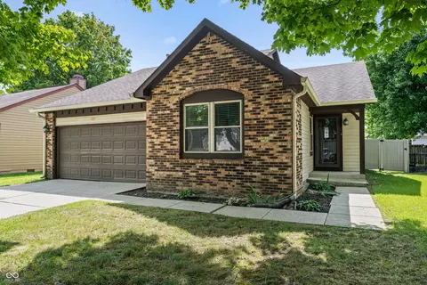 5834 Petersen Ct, Indianapolis, IN 46254