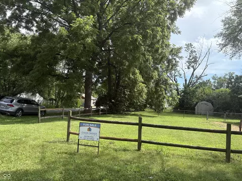 4835 W Regent St, Indianapolis, IN 46241