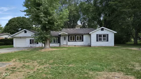 742 E Mckenzie Rd, Greenfield, IN 46140