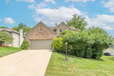 619 Charnwood Pkwy, Beech Grove, IN 46107