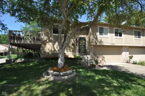7942 Sunfield Ct, Indianapolis, IN 46214