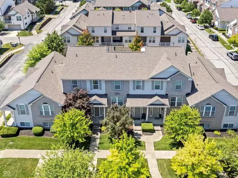 12675 Hollice Ln, Fishers, IN 46037
