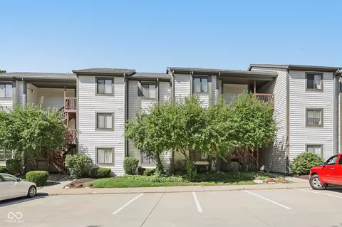 8168 Shorewalk Dr #D, Indianapolis, IN 46236
