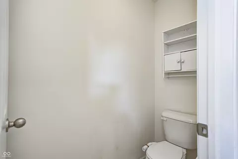 Bath - 8554 Redditch Dr, Avon, IN 46123 photo 3 of 4