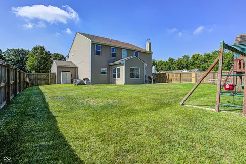 Exterior - 8554 Redditch Dr, Avon, IN 46123 photo 2 of 4