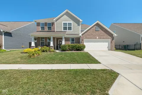 6148 Crabapple Dr, Whitestown, IN 46075