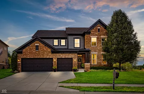 14942 W Black Wolf Run Dr, Carmel, IN 46033