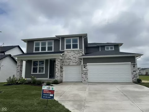3887 Goodwin Dr, Zionsville, IN 46077