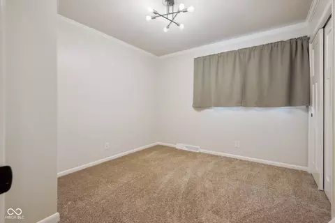 3859 Colonial Dr, Columbus, IN 47203 photo 9