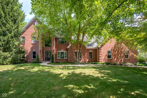 5281 Oakbrook Dr, Plainfield, IN 46168