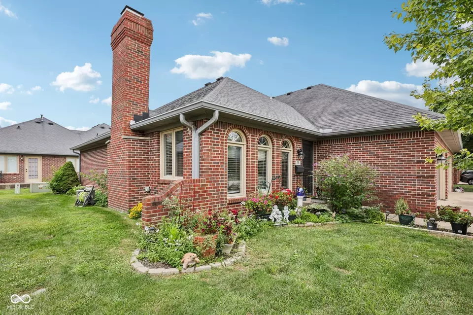 Exterior - 251 Andrews Blvd, Plainfield, IN 46168 photo 5 of 13