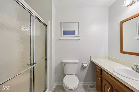 Bath - 251 Andrews Blvd, Plainfield, IN 46168 photo 1 of 3