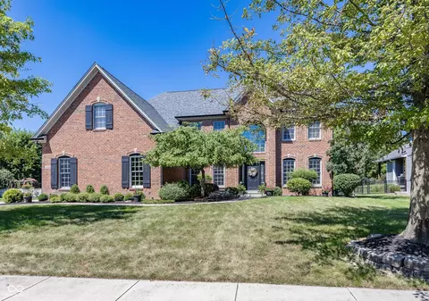 16426 Chalet Cir, Westfield, IN 46074
