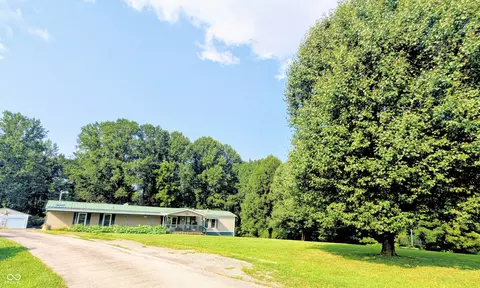 760 Everton Rd, Connersville, IN 47331