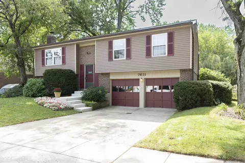 7611 Home Dr, Fishers, IN 46038