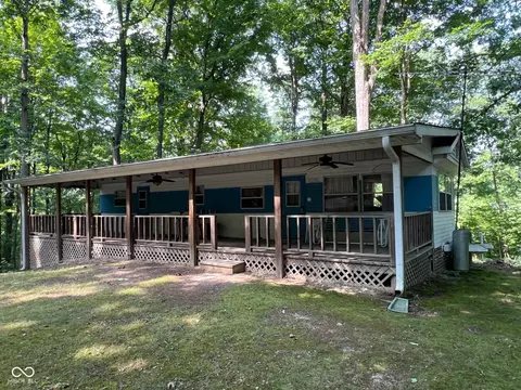 7872 E Circle Z St, Rockville, IN 47872