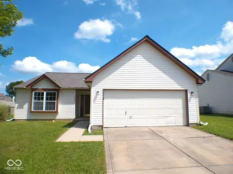 5633 Wynridge Ct, Indianapolis, IN 46235