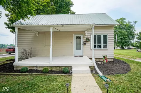 230 3rd St, Tipton, IN 46072