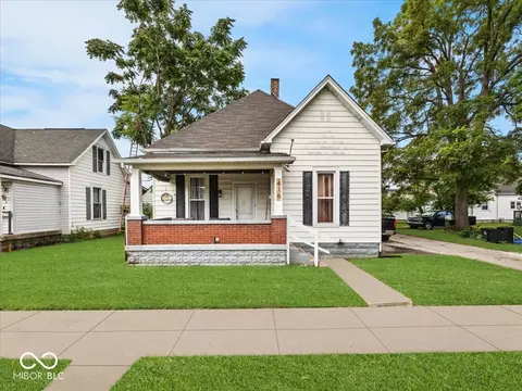 416 2nd St, Shelbyville, IN 46176
