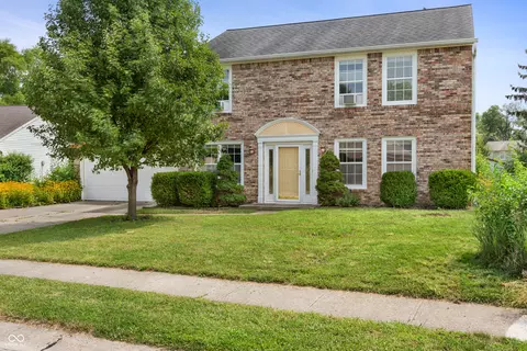 7329 Camberwood Dr, Indianapolis, IN 46268