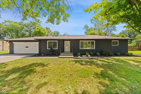 131 Blairsden Ave, Carmel, IN 46032