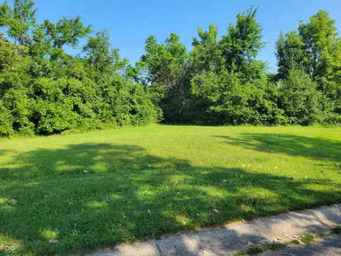 2515 Winterwood Ct, Anderson, IN 46011