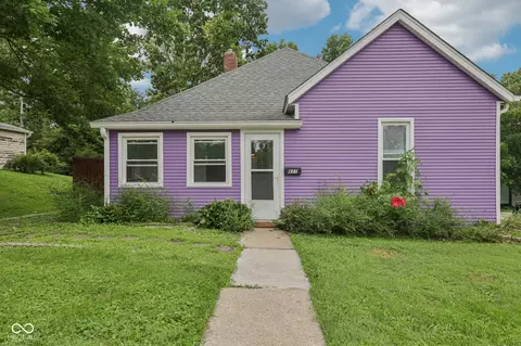 821 W 9th St, Bloomington, IN 47404