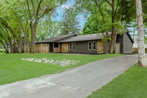 804 Sunblest Blvd, Fishers, IN 46038