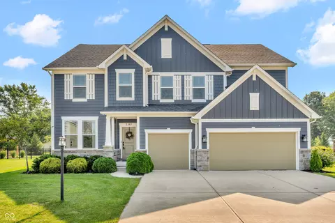 2387 Meadow Creek Dr, Avon, IN 46123
