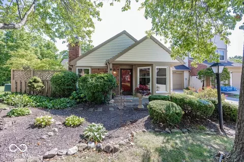 3046 Crimson Ct E #61, Carmel, IN 46033