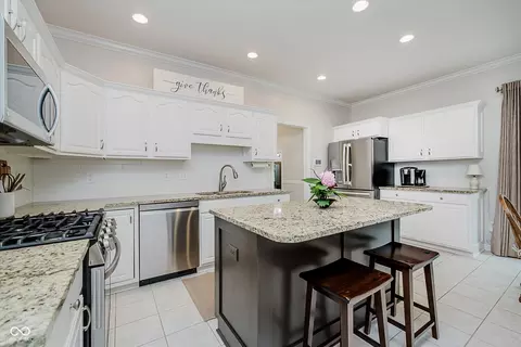 10266 Windward Pass, Fishers, IN 46037 photo 13