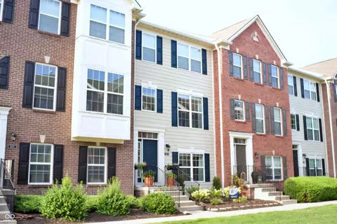 9075 Teaneck Dr, Fishers, IN 46038