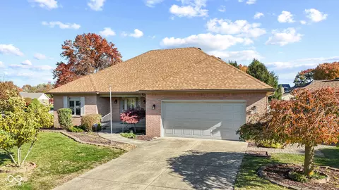 449 Estes Rd, Greenwood, IN 46142